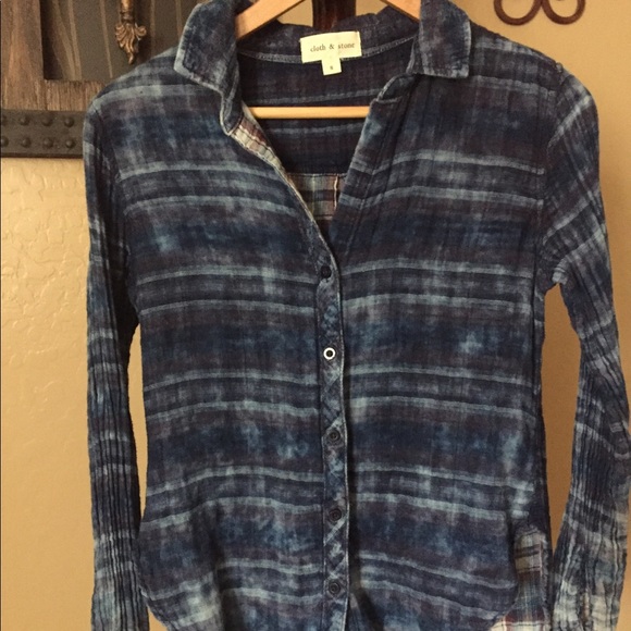 Anthropologie Tops - Anthropologie Cloth and Stone Button Down Flannel